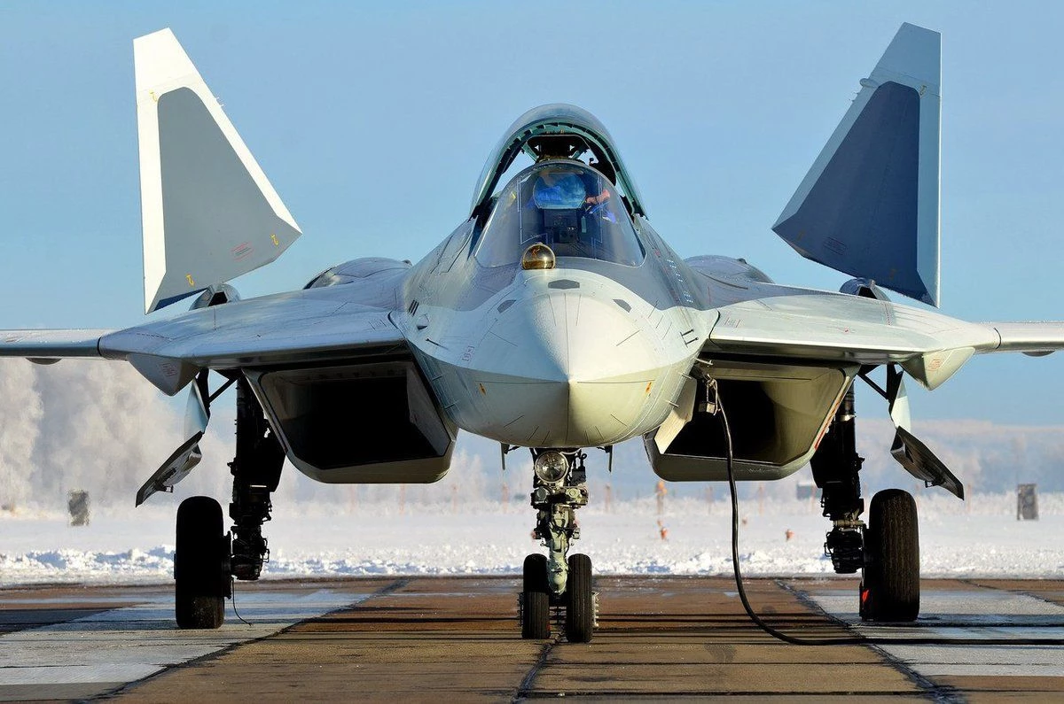 Su-57: Συστήματα για μαχητικό 6ης γενιάς δοκιμάζει η Ρωσία στο stealth αεροσκάφος της – Εικόνες